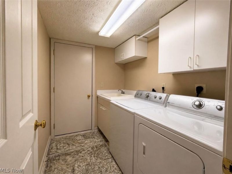 22420 Woodfield Trail, Strongsville, OH 44149 Photo 15