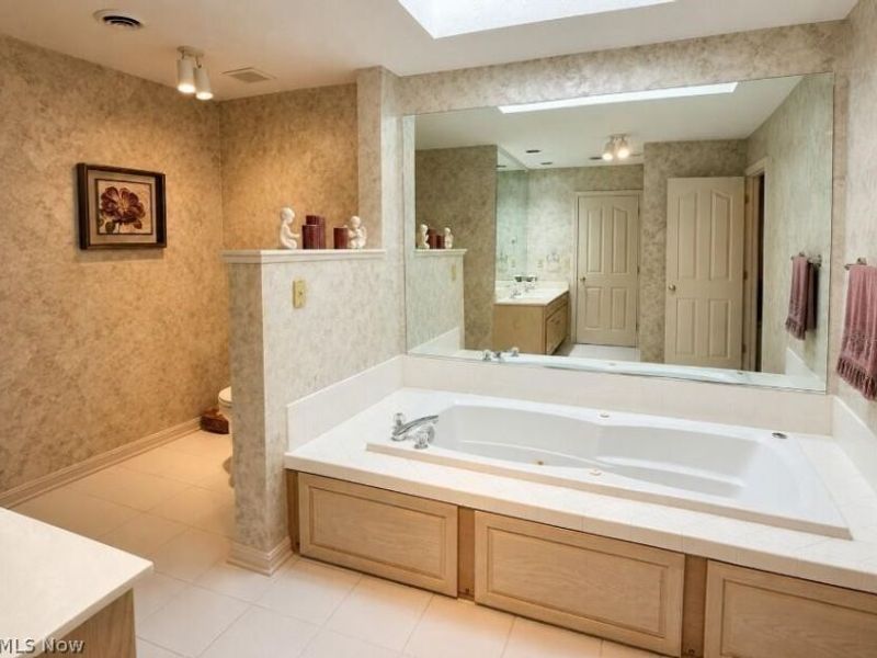 22420 Woodfield Trail, Strongsville, OH 44149 Photo 17
