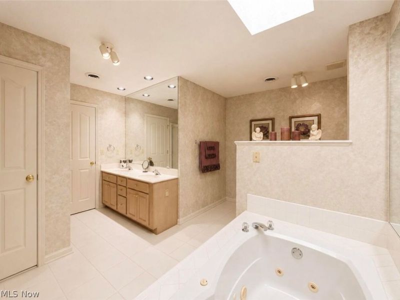 22420 Woodfield Trail, Strongsville, OH 44149 Photo 19