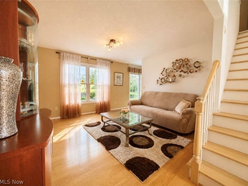 22420 Woodfield Trail, Strongsville, OH 44149 Photo 8