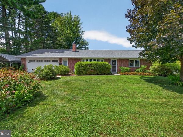 6480 MAIN STREET, EAST PETERSBURG, PA 17520