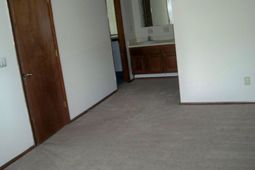 105 Miller Court photo 4