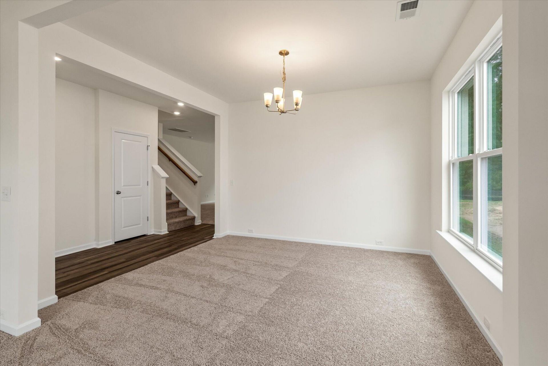 369 Blue Oak Drive Photo 11