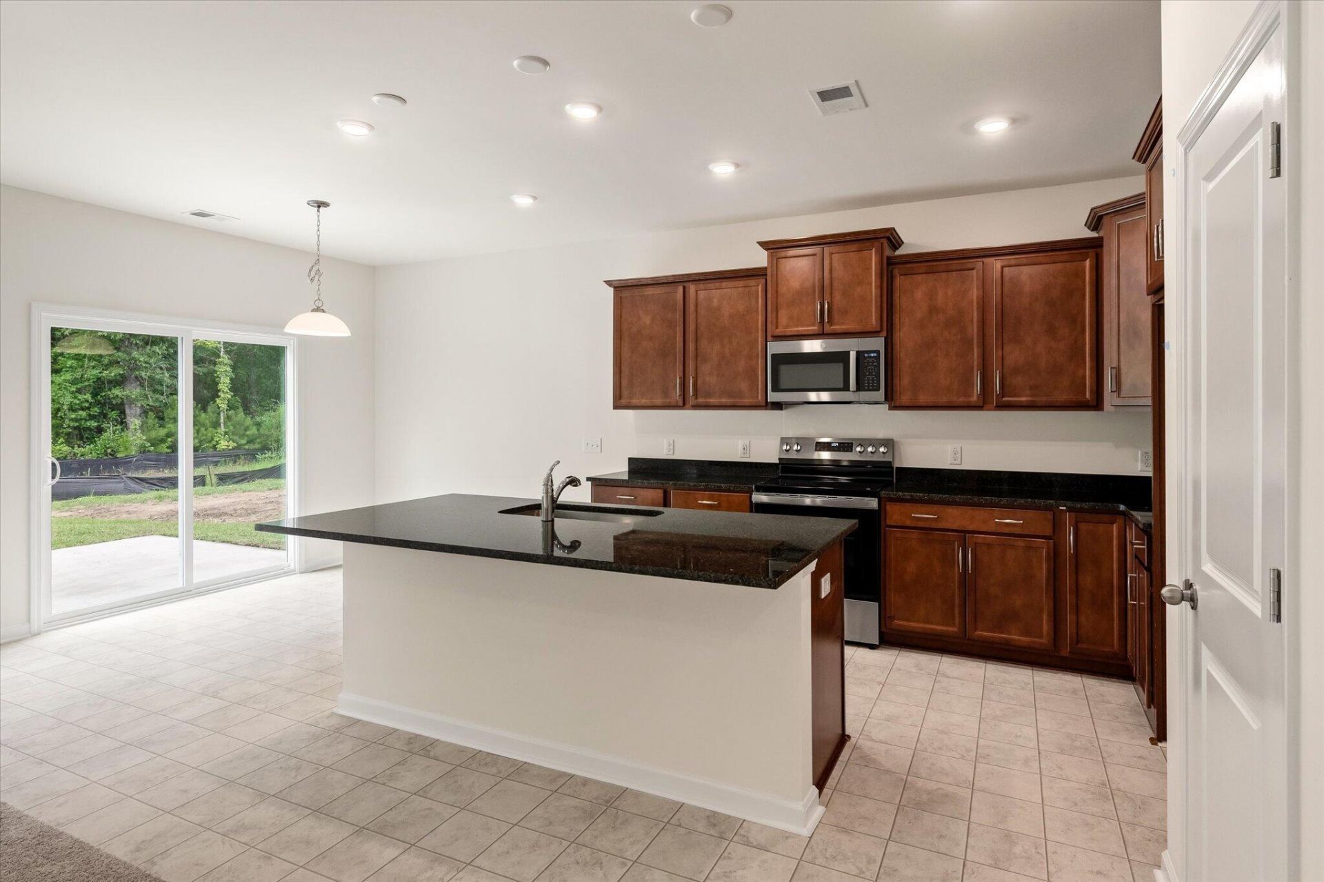 369 Blue Oak Drive Photo 12