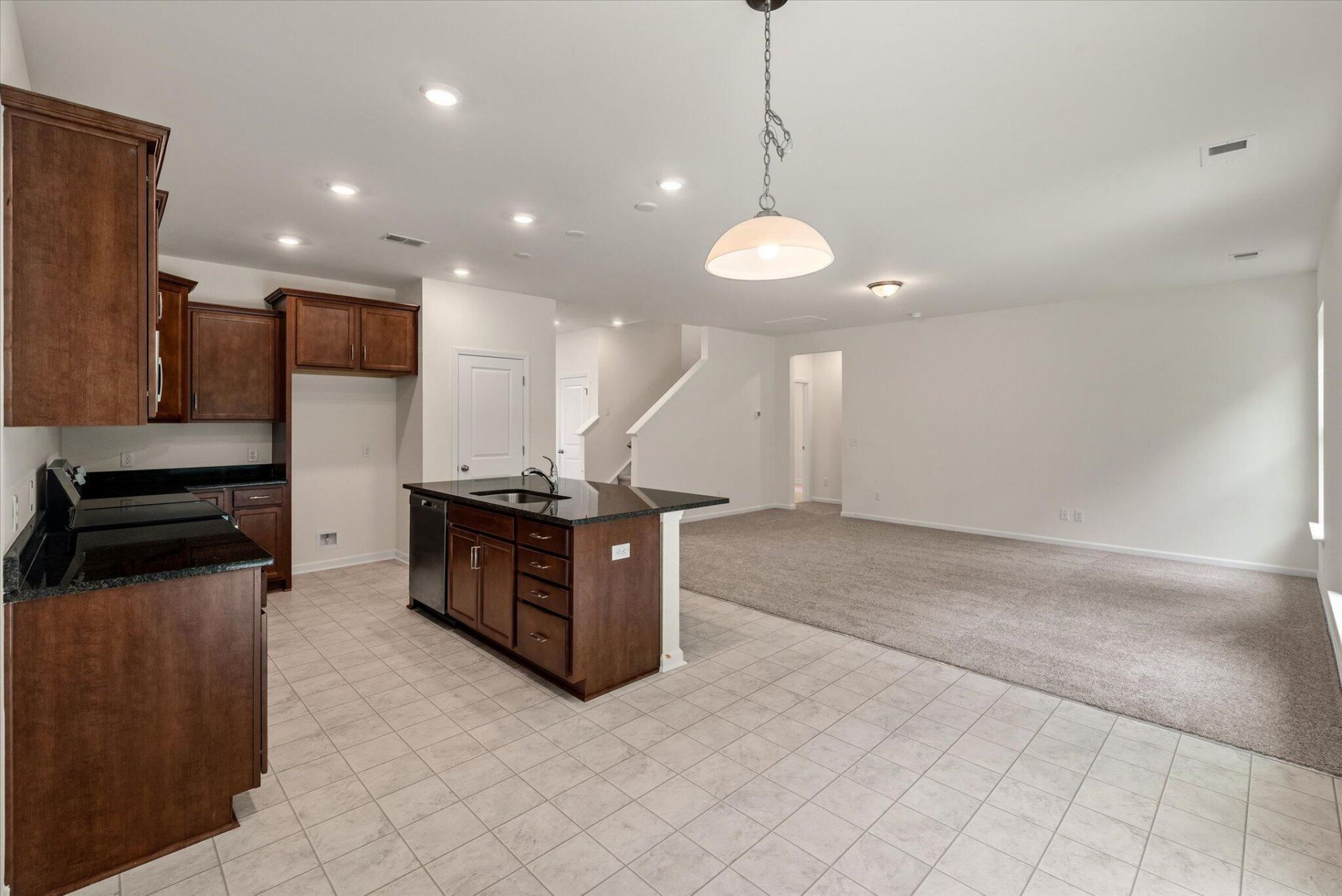 369 Blue Oak Drive Photo 18