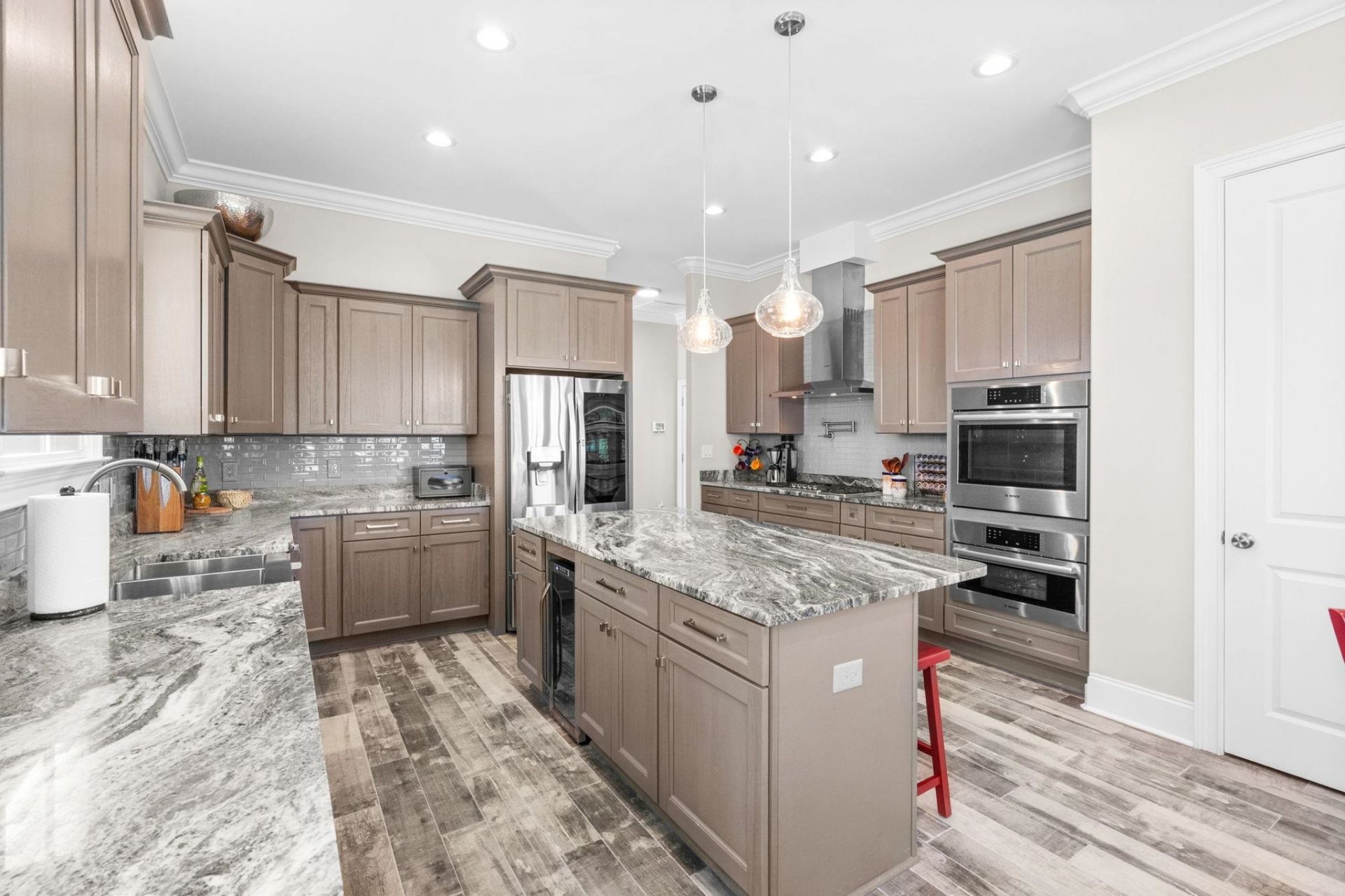 1248 East Isle Of Palms Ave. Photo 5