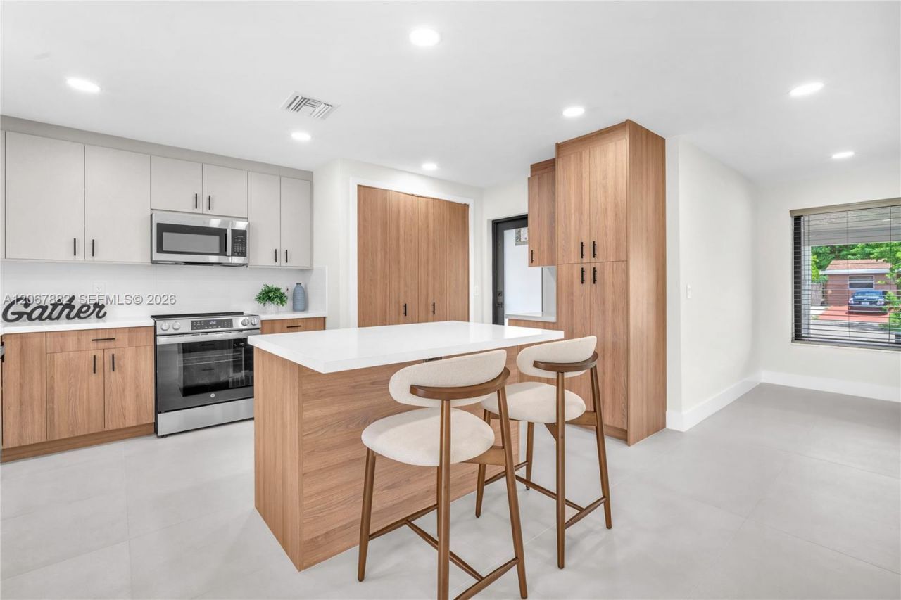 2840 SW 5th St, Fort Lauderdale, FL 33312 Photo