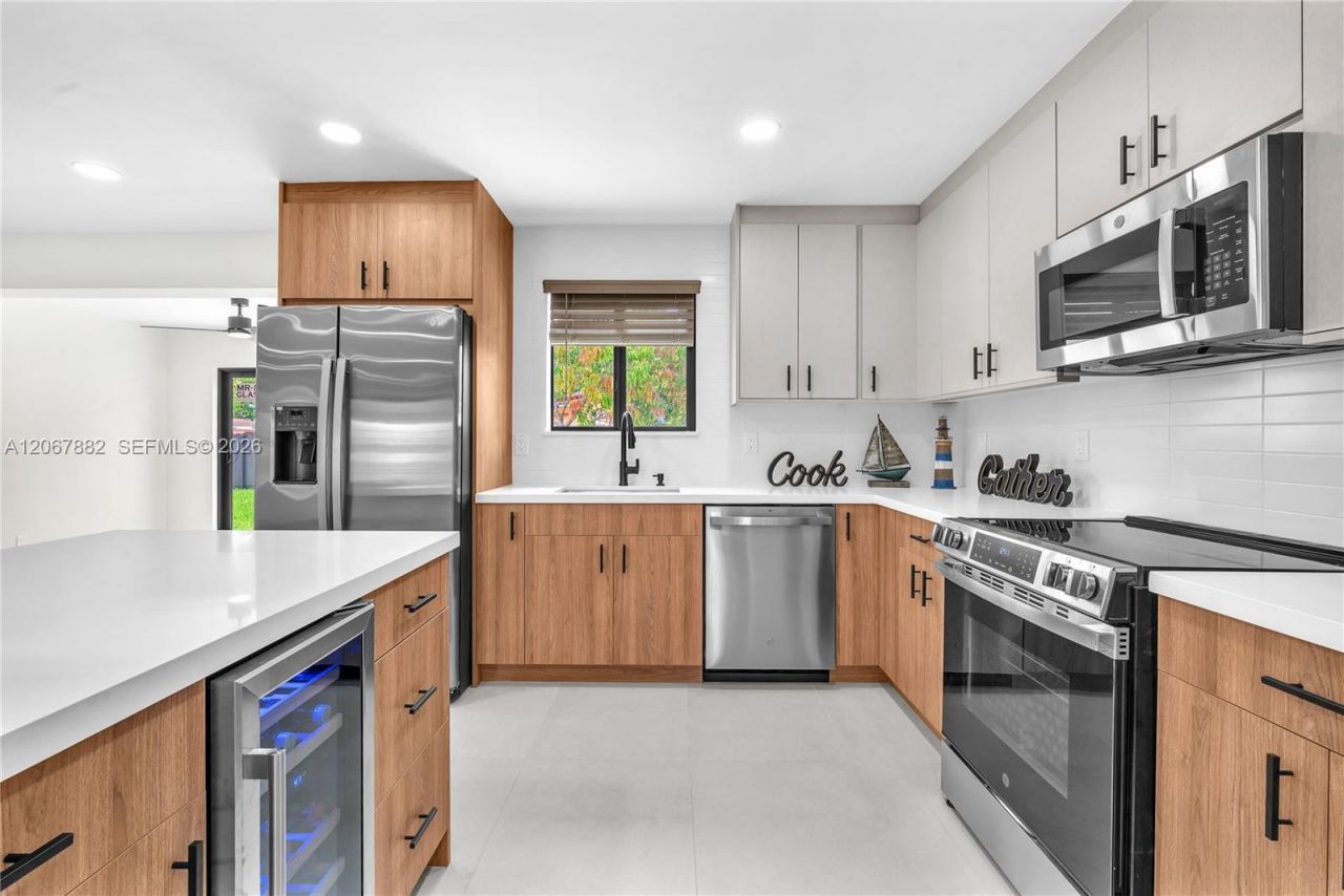 2840 SW 5th St, Fort Lauderdale, FL 33312 Photo