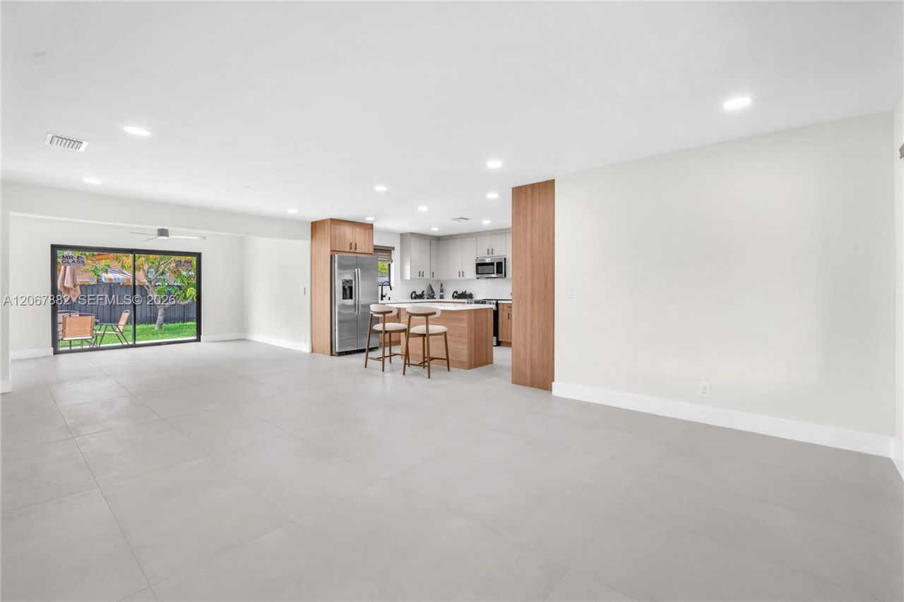 2840 SW 5th St, Fort Lauderdale, FL 33312 Photo