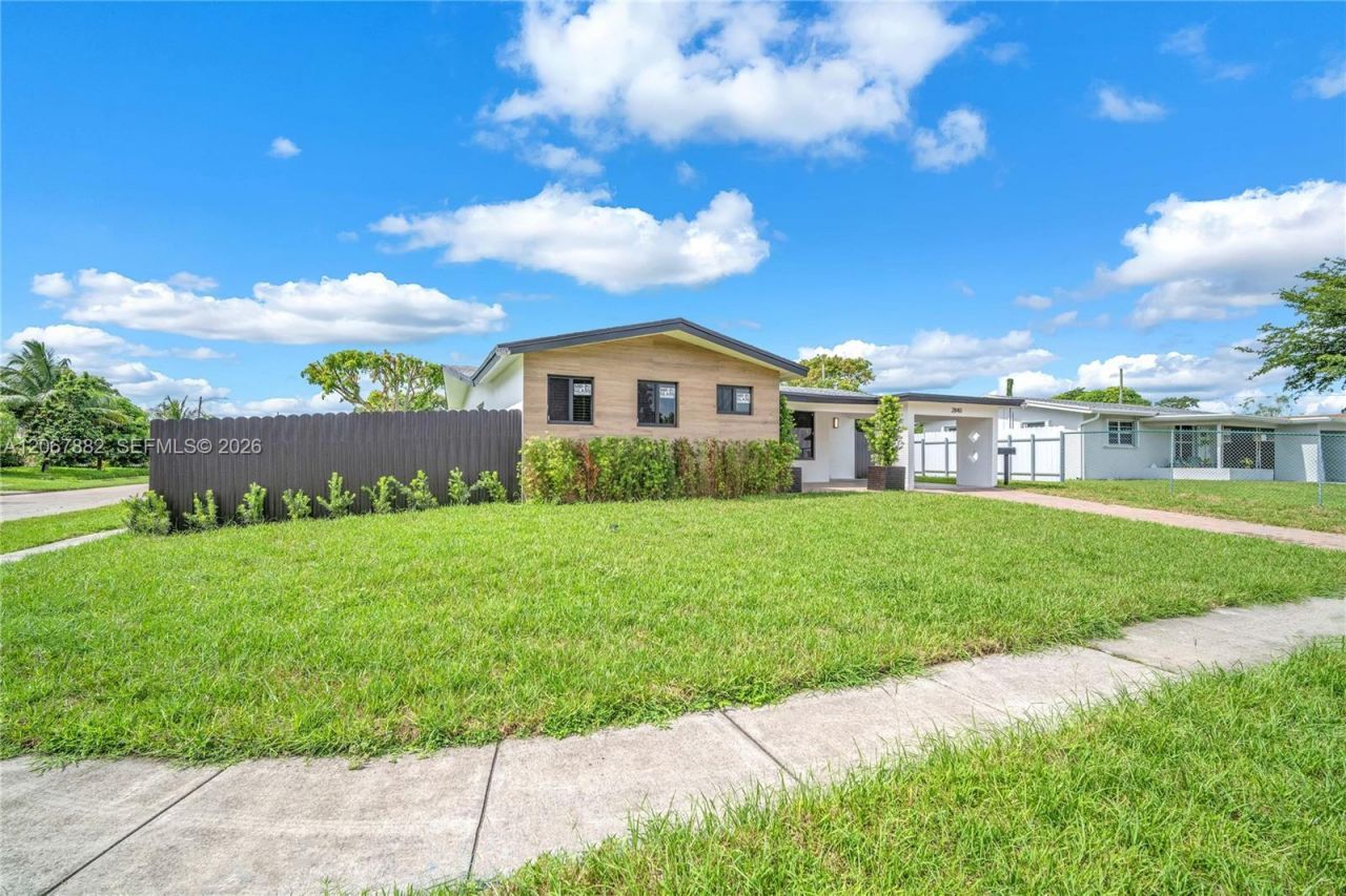 2840 SW 5th St, Fort Lauderdale, FL 33312 Photo