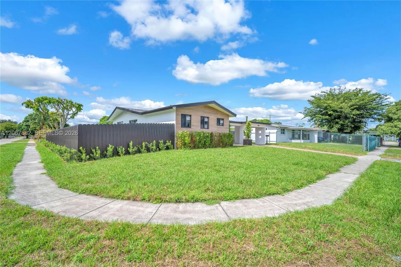 2840 SW 5th St, Fort Lauderdale, FL 33312 Photo
