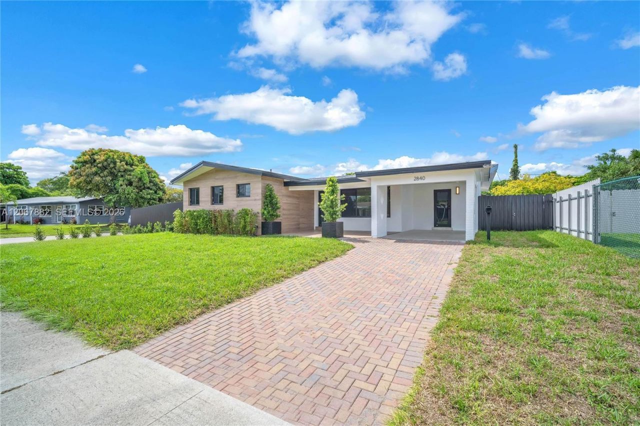 2840 SW 5th St, Fort Lauderdale, FL 33312 Photo