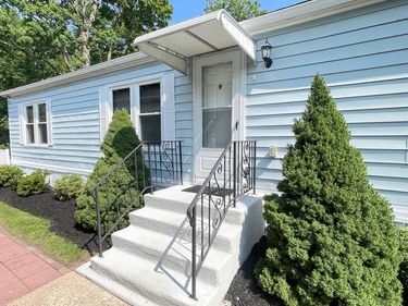 498 WILLOW LANE, NORTH WALES, PA 19454