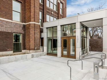 1454 Townsend Street, Unit 303, Detroit, Mi 48214