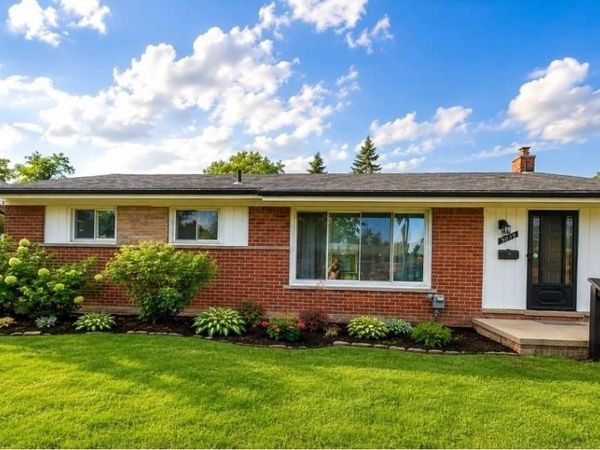 3039 Pearl Avenue, Warren, Mi 48091