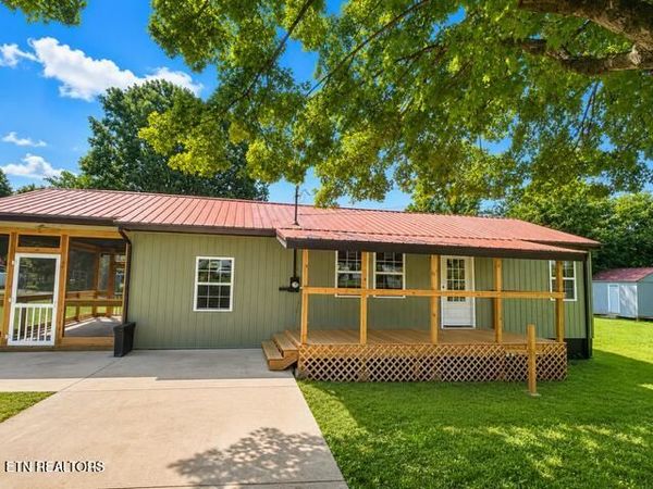 302 Kale Ave, Englewood, TN 37329