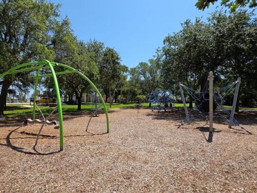 Property Image 38
