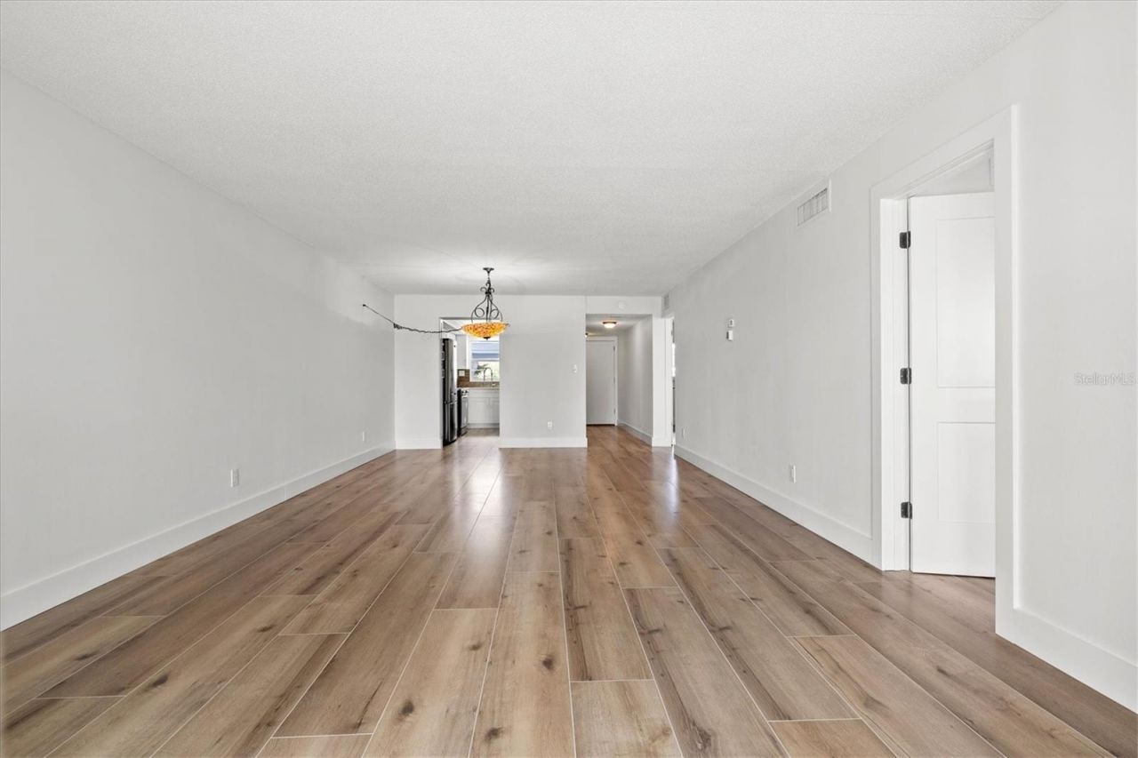 5600 Beach Way Drive, Unit 111, Sarasota, FL 34242 Photo