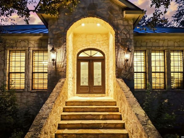 3 ORSINGER BROOK, San Antonio, TX 78230