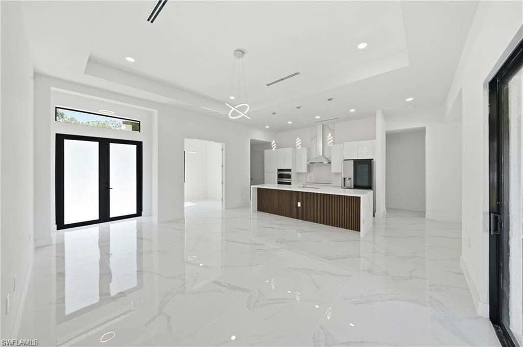303 Mcarthur Ave , Lehigh Acres, FL 33936 Photo