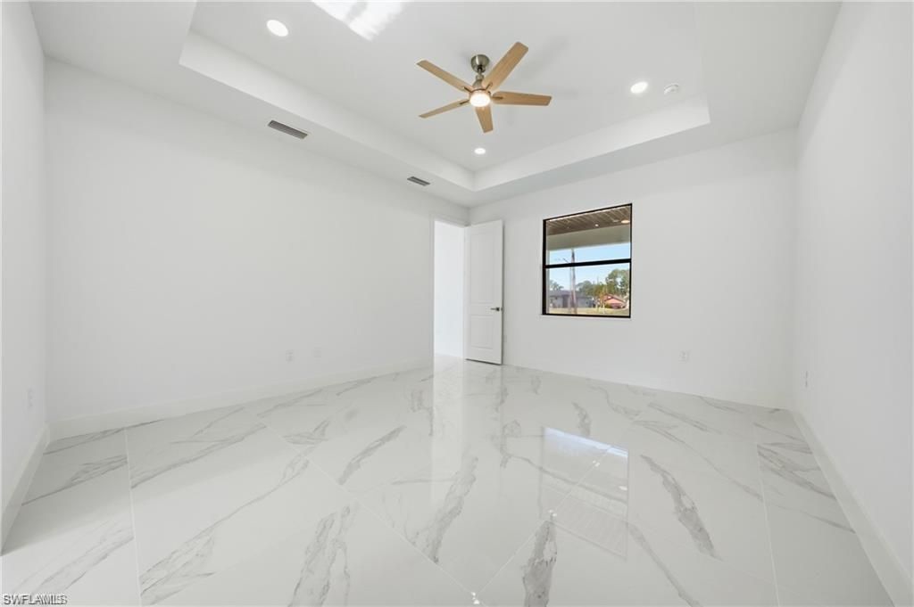 303 Mcarthur Ave , Lehigh Acres, FL 33936 Photo
