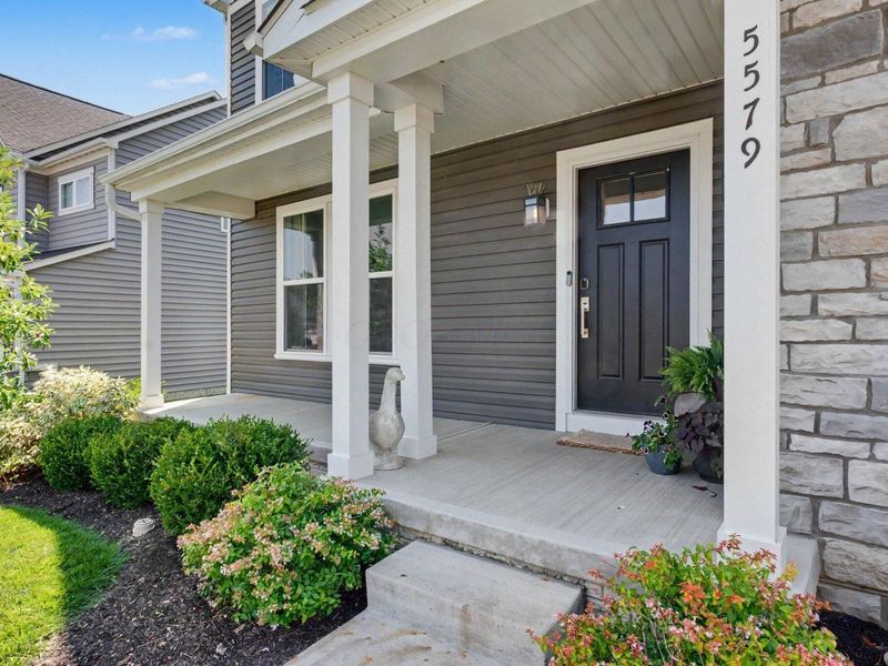 5579 Scotch Woods Drive, Grove City, OH 43123 Photo 6