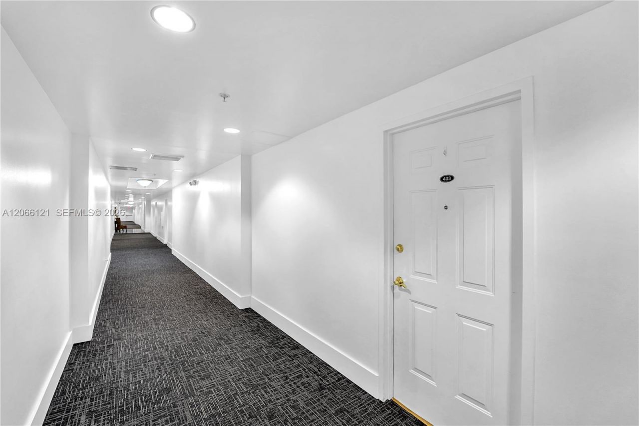 2280 SW 32nd Ave , Unit 403, Miami, FL 33145 Photo