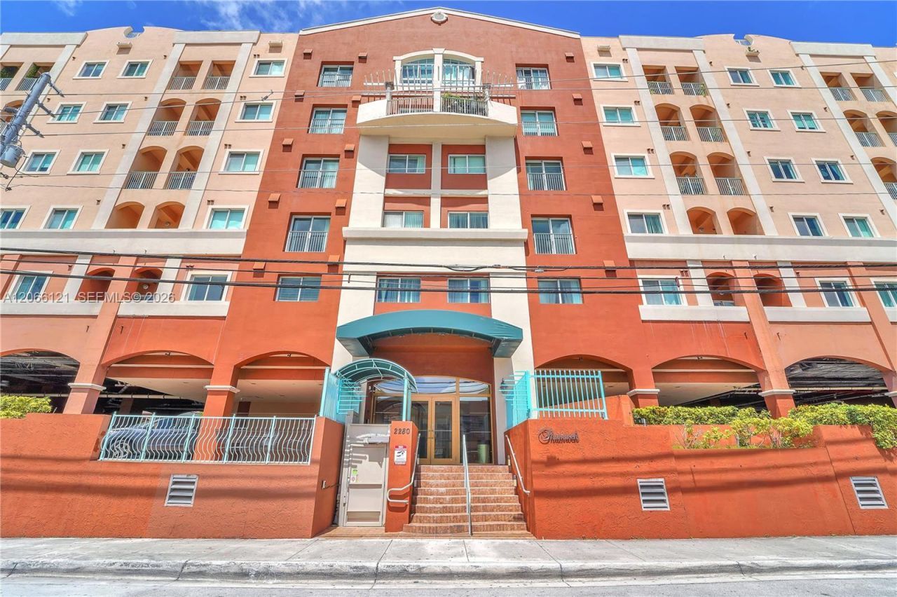 2280 SW 32nd Ave , Unit 403, Miami, FL 33145 Photo