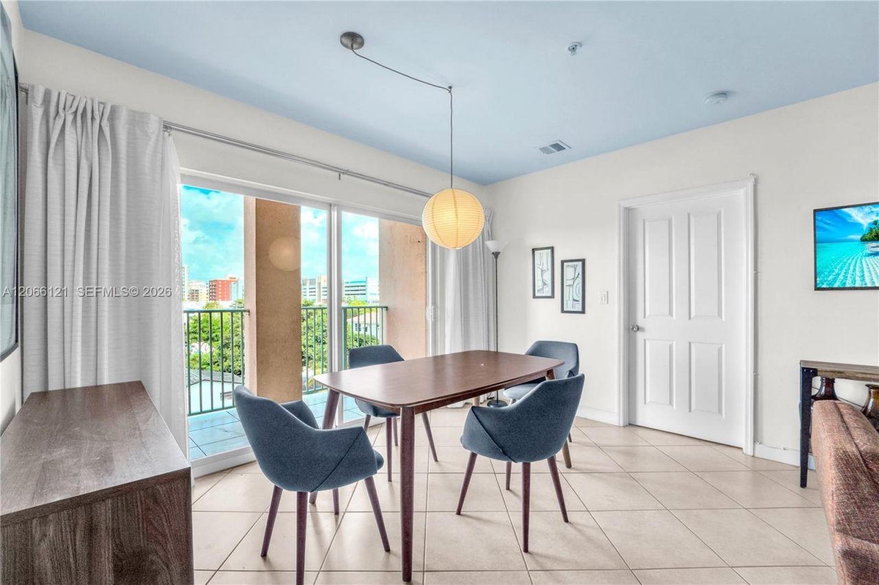 2280 SW 32nd Ave , Unit 403, Miami, FL 33145 Photo