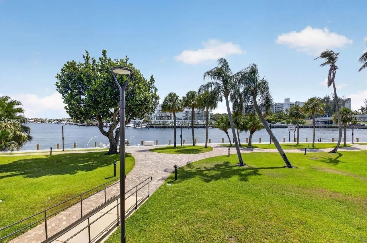 901 E Camino Real , Unit 7D, Boca Raton, FL 33432 Photo