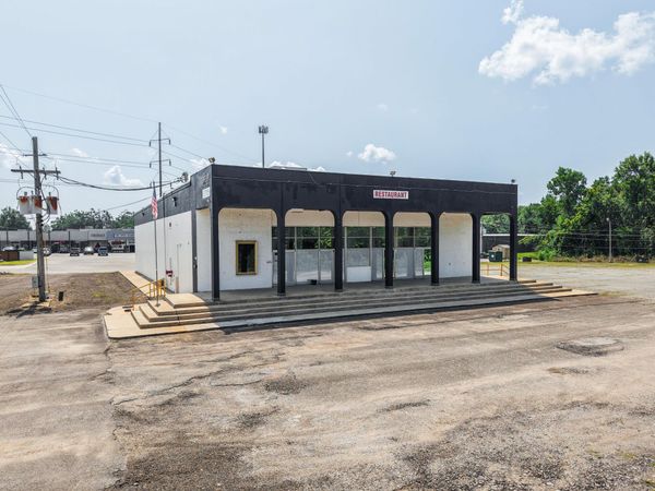 810 U.S. 72, Corinth, MS 38834