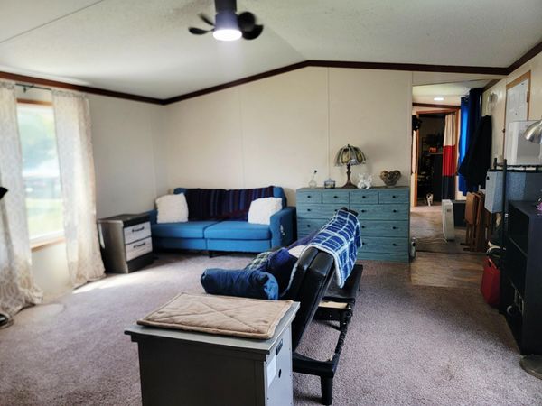 1194 W Grey Court, Wayland, MI 49348