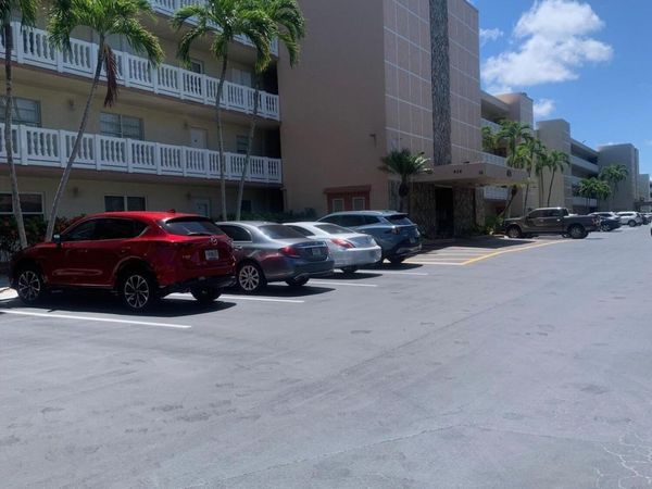 424 SE 10TH Street, Unit 104, Dania Beach, FL 33004