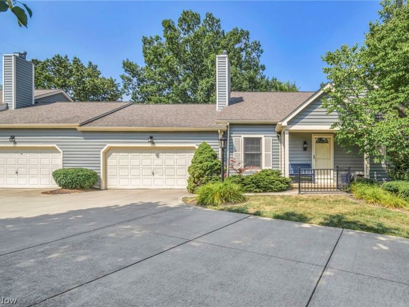 42 Pond Drive, Rocky River, OH 44116 Photo 1