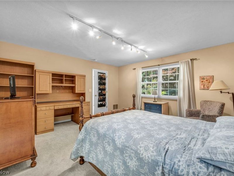 42 Pond Drive, Rocky River, OH 44116 Photo 32