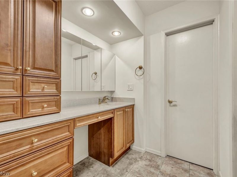 42 Pond Drive, Rocky River, OH 44116 Photo 33