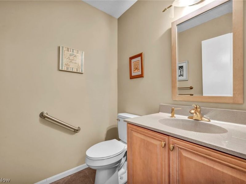 42 Pond Drive, Rocky River, OH 44116 Photo 35