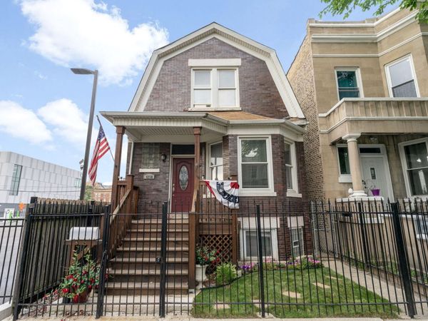 4250 W Monroe Street, Chicago, IL 60624