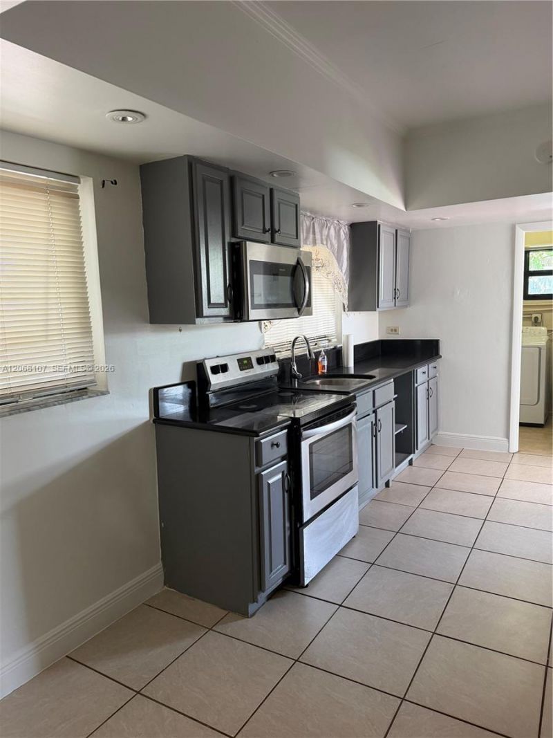 1150 NE 201st Ter , Miami, FL 33179 Photo