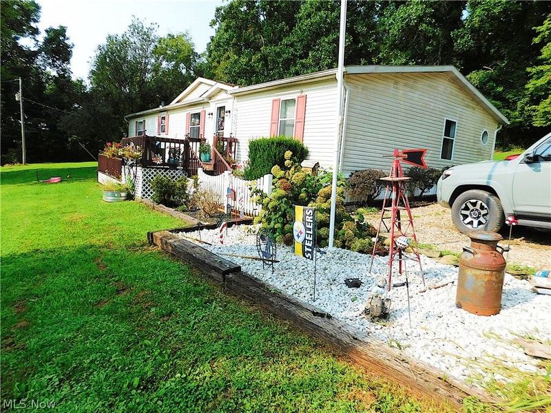 66533 Batesville Road, Quaker City, OH 43773 Photo 2