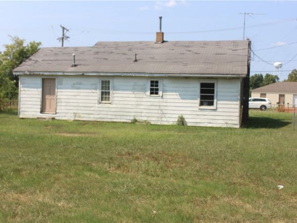 719 Main Street, Gravette, AR 72736