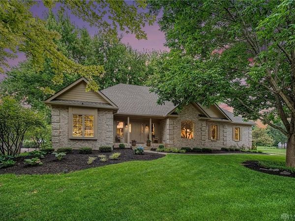 145 Countryside Drive, Troy, OH 45373