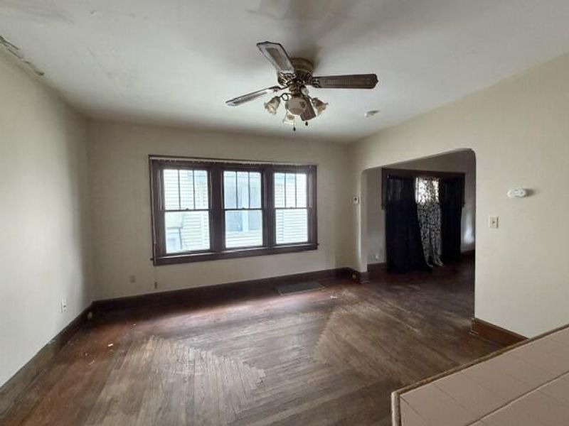468 E Cecil Street, Springfield, OH 45503 Photo 6