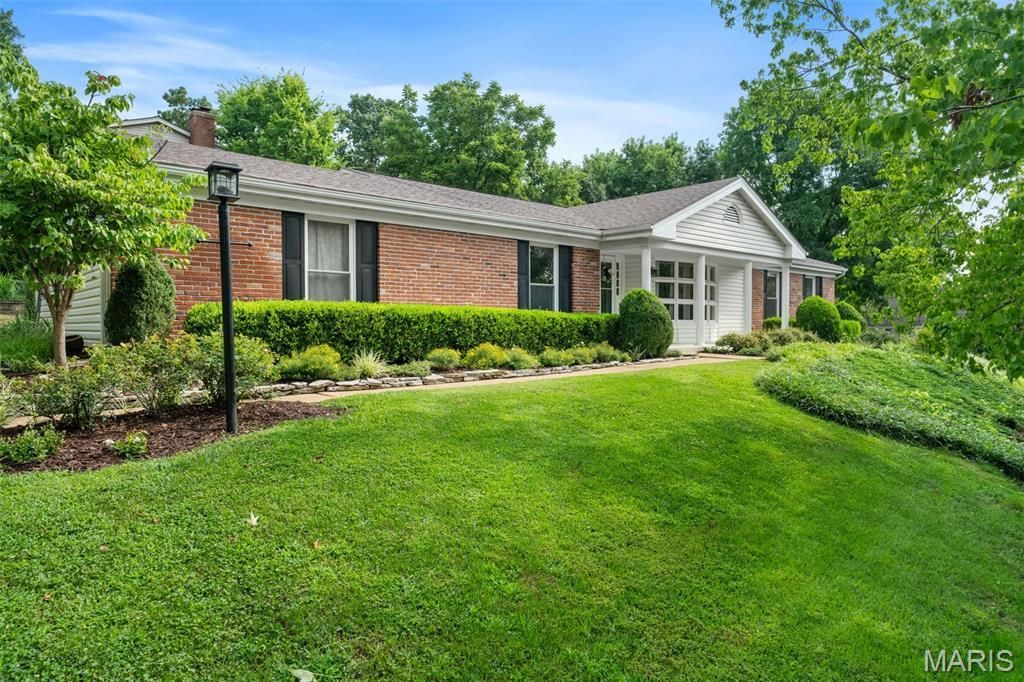 13109 Beaver Dam Road, Saint Louis, MO 63131 Main Photo