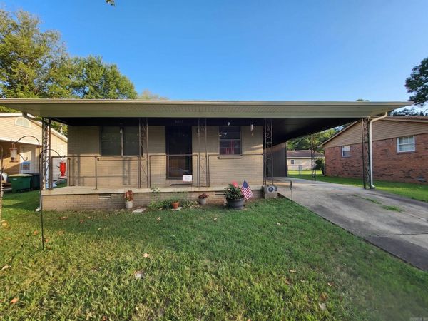 8805 Claremont Avenue, Sherwood, AR 72120