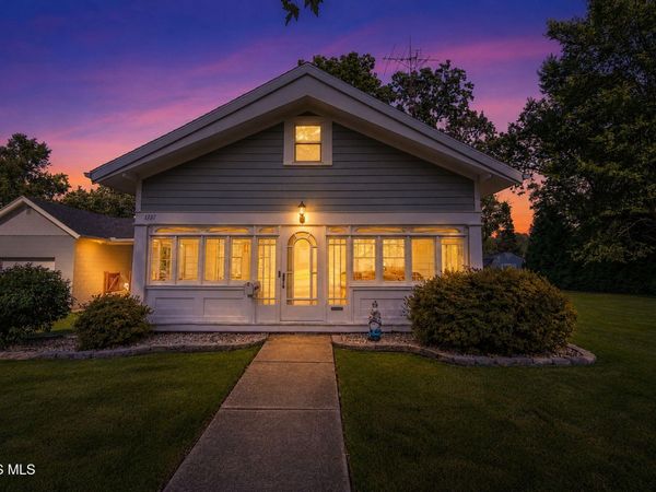 1737 Hinsdale Drive, Toledo, OH 43614