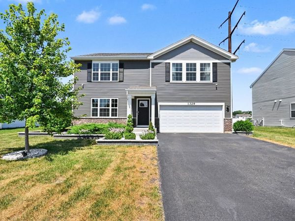 1329 Prairie Creek Trail , Joliet, IL 60431
