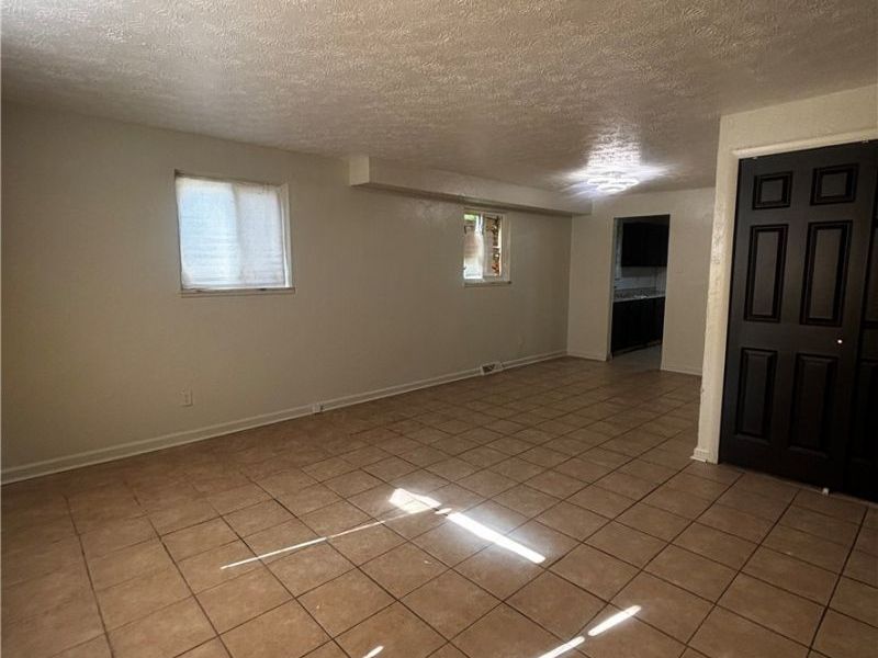 23823 Banbury Circle, Warrensville Heights, OH 44128 Photo 14