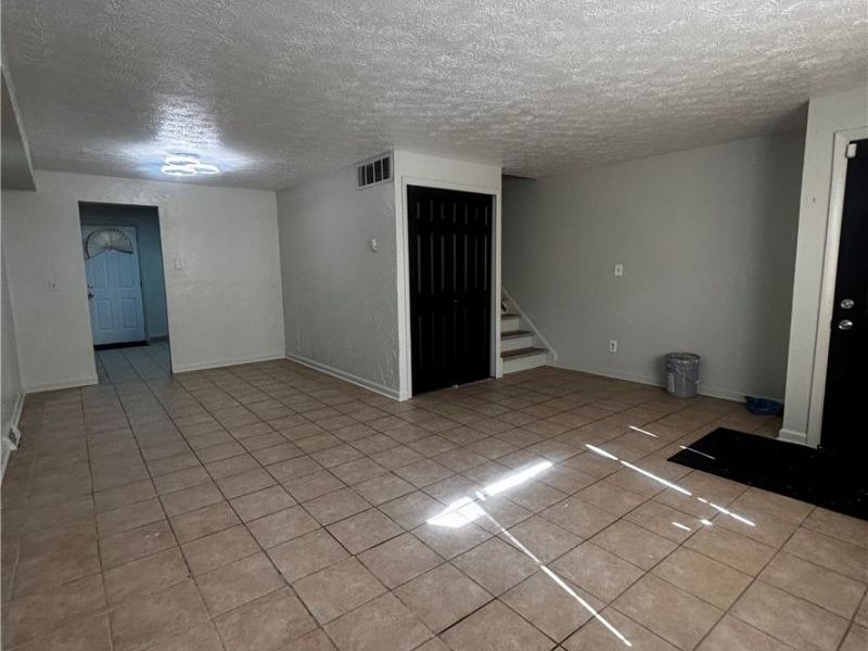 23823 Banbury Circle, Warrensville Heights, OH 44128 Photo 16