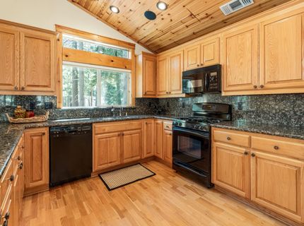 11715 Oslo Drive, Truckee, CA 96161 Photo